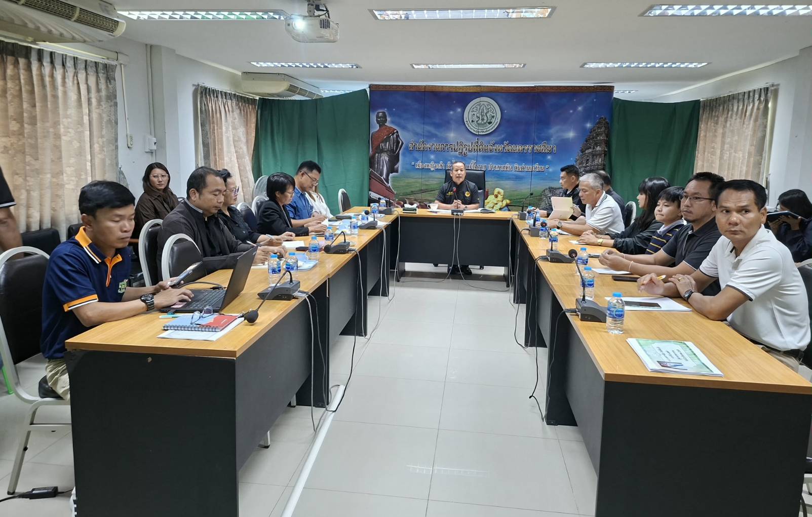title - ผู้ตรวจราชการ ส.ป.ก. ประชุมตรวจติดตามความก้าวหน้าผลการดำเนินงานตามแผนการตรวจราชการของ สำนักงานการปฏิรูปที่ดินเพื่อเกษตรกรรม ประจำปีงบประมาณ พ.ศ. 2569 รอบที่ 2  เขตตรวจราชการที่ 13จังหวัดนครราชสีมา